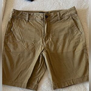 ❗️💲CLOSEOUT SALE: $5 💲❗️- Aeropostale Men's Brown Chino Shorts